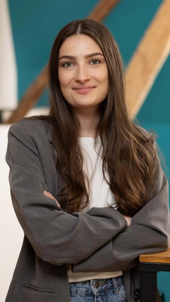 Élisa MORA